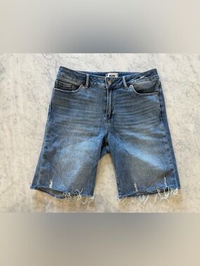 PAIGE Jax Knee Shorts Marcelina Distressed Denim Size 29 Raw Hem Bermuda Short